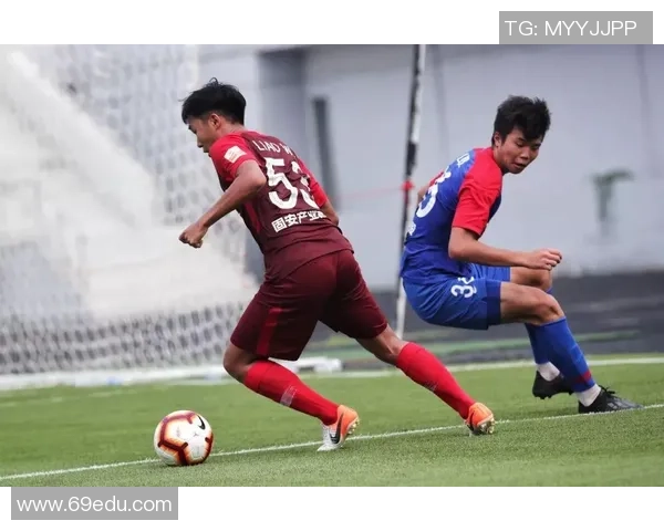 重庆足球队强势领跑联赛积分榜58分展现冠军实力