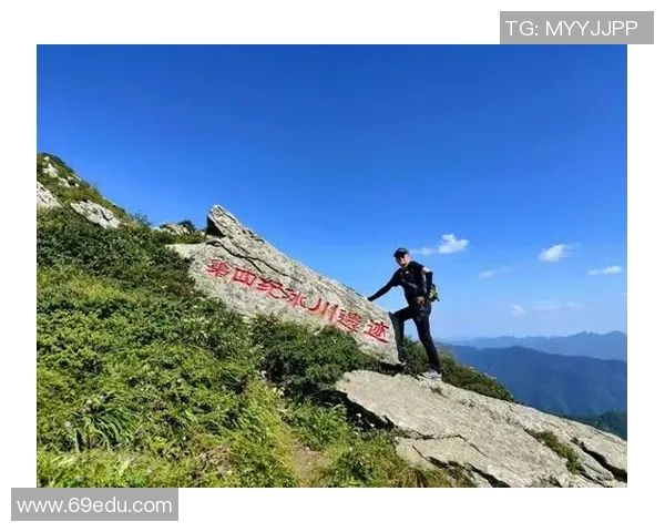 西安羽毛球队蜕变之旅探索新机遇与挑战的联赛特别报道 西安羽毛球队蜕变之旅探索新机遇与挑战的联赛特别报道